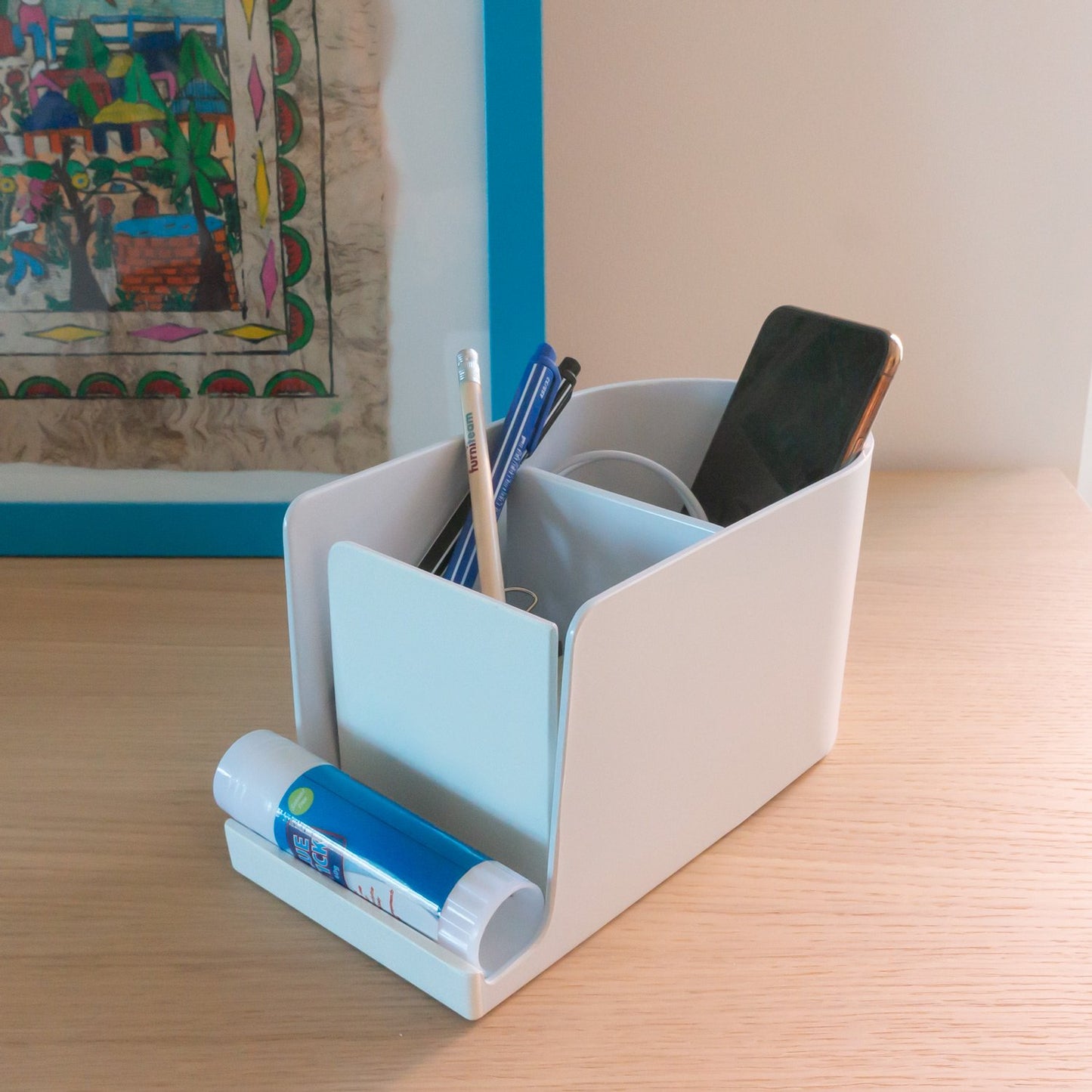Organiseur de bureau en blanc