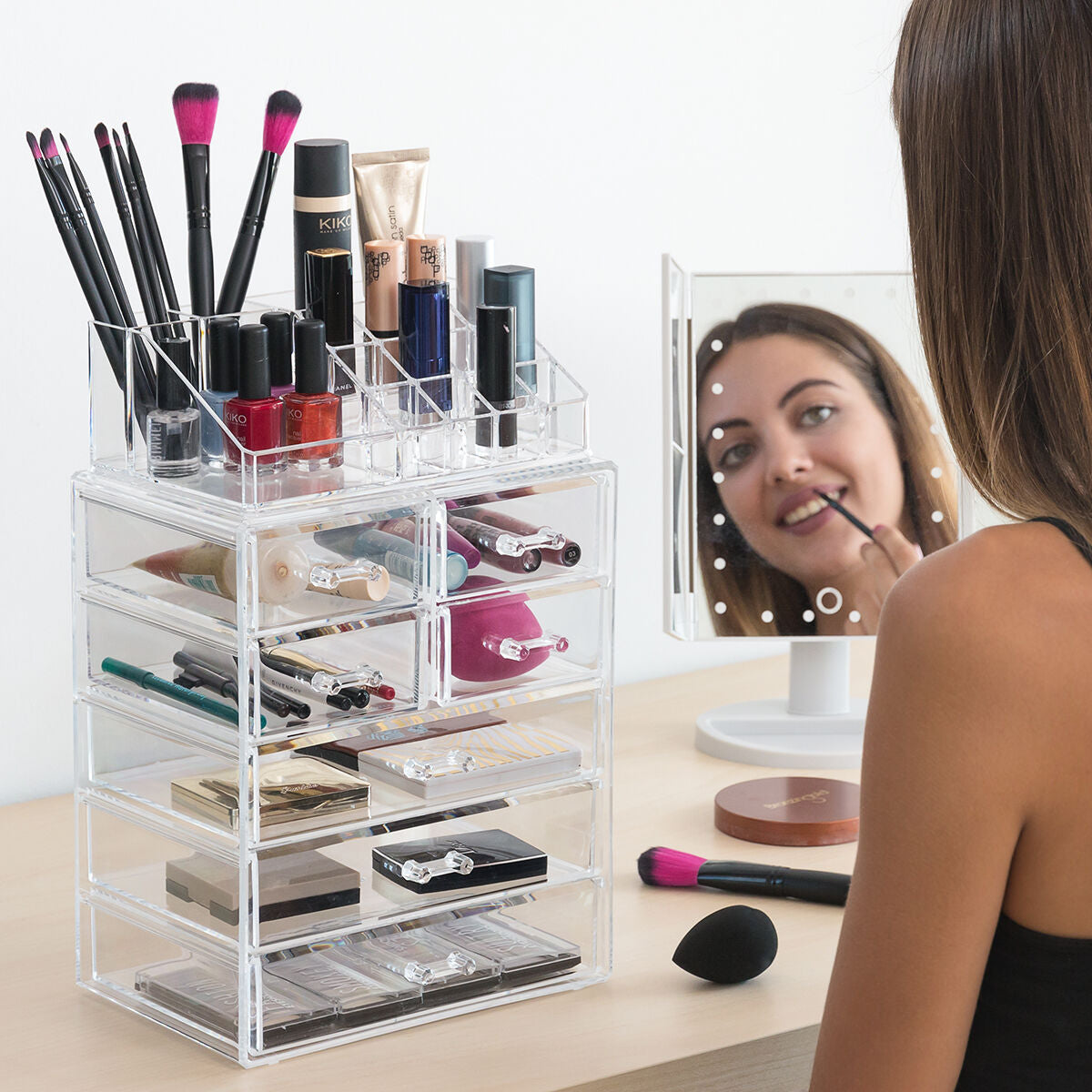 Organiseur de maquillage rotatif pour salle de bain