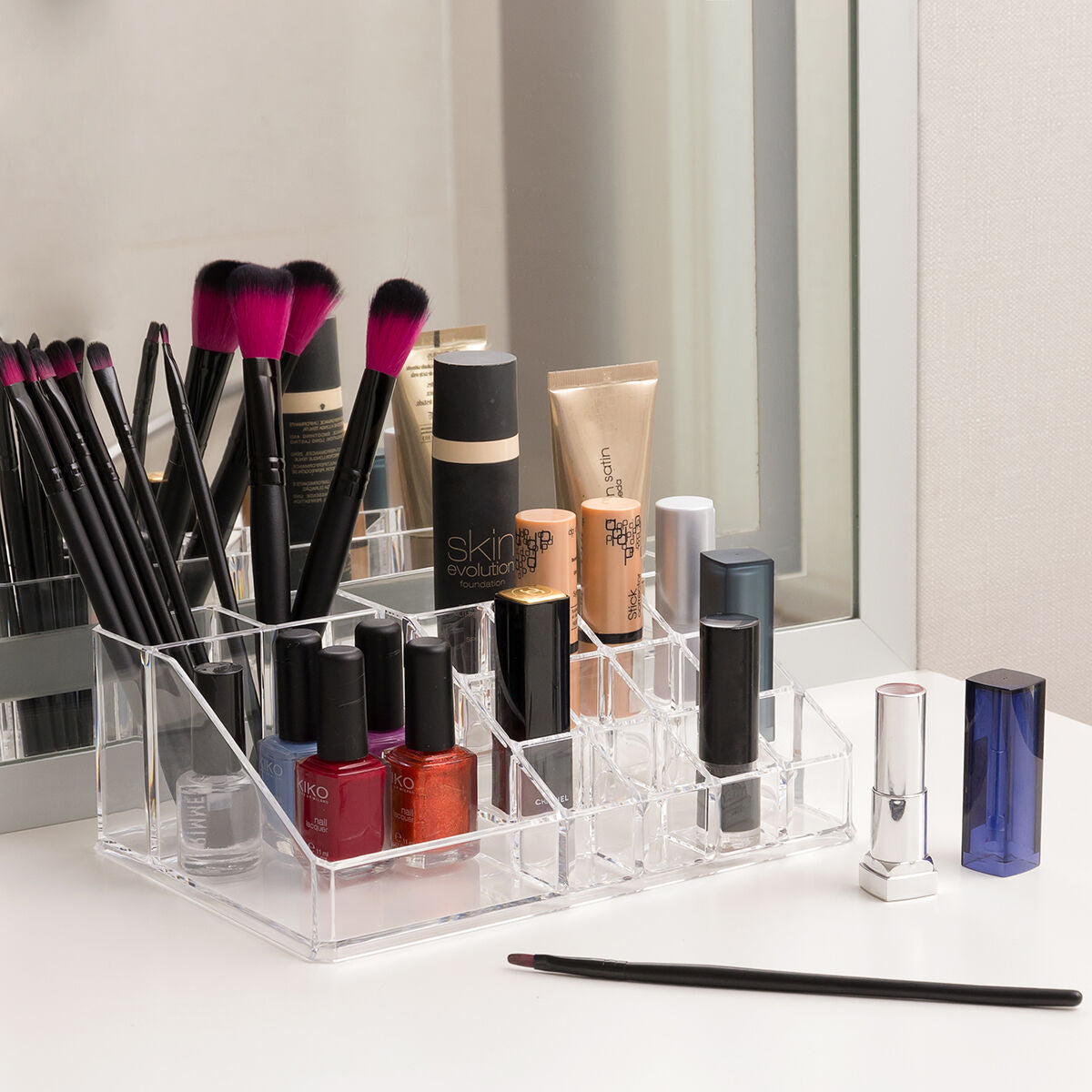 Organiseur de maquillage rotatif pour salle de bain